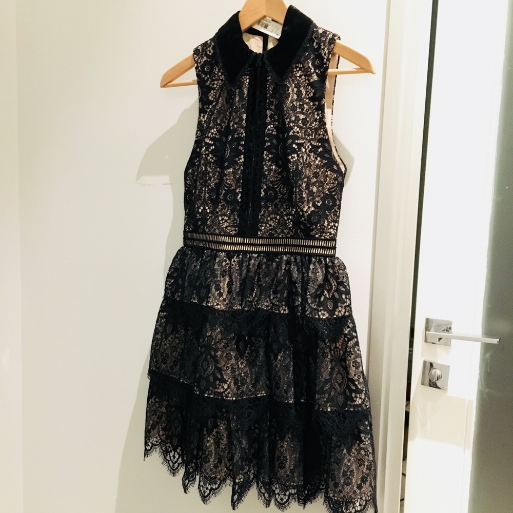 Alice + Olivia Lace Layered Cocktail Dress
